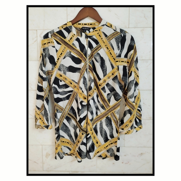 Latin Quarters Top - Picture 2 of 9